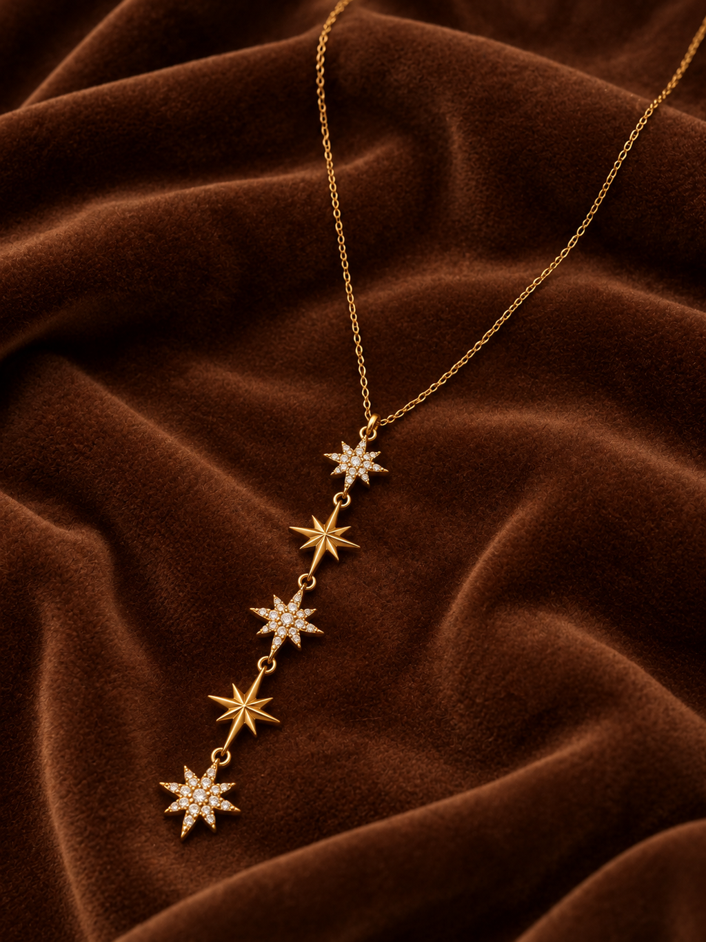 STAR WHITE CHARM PENDANT