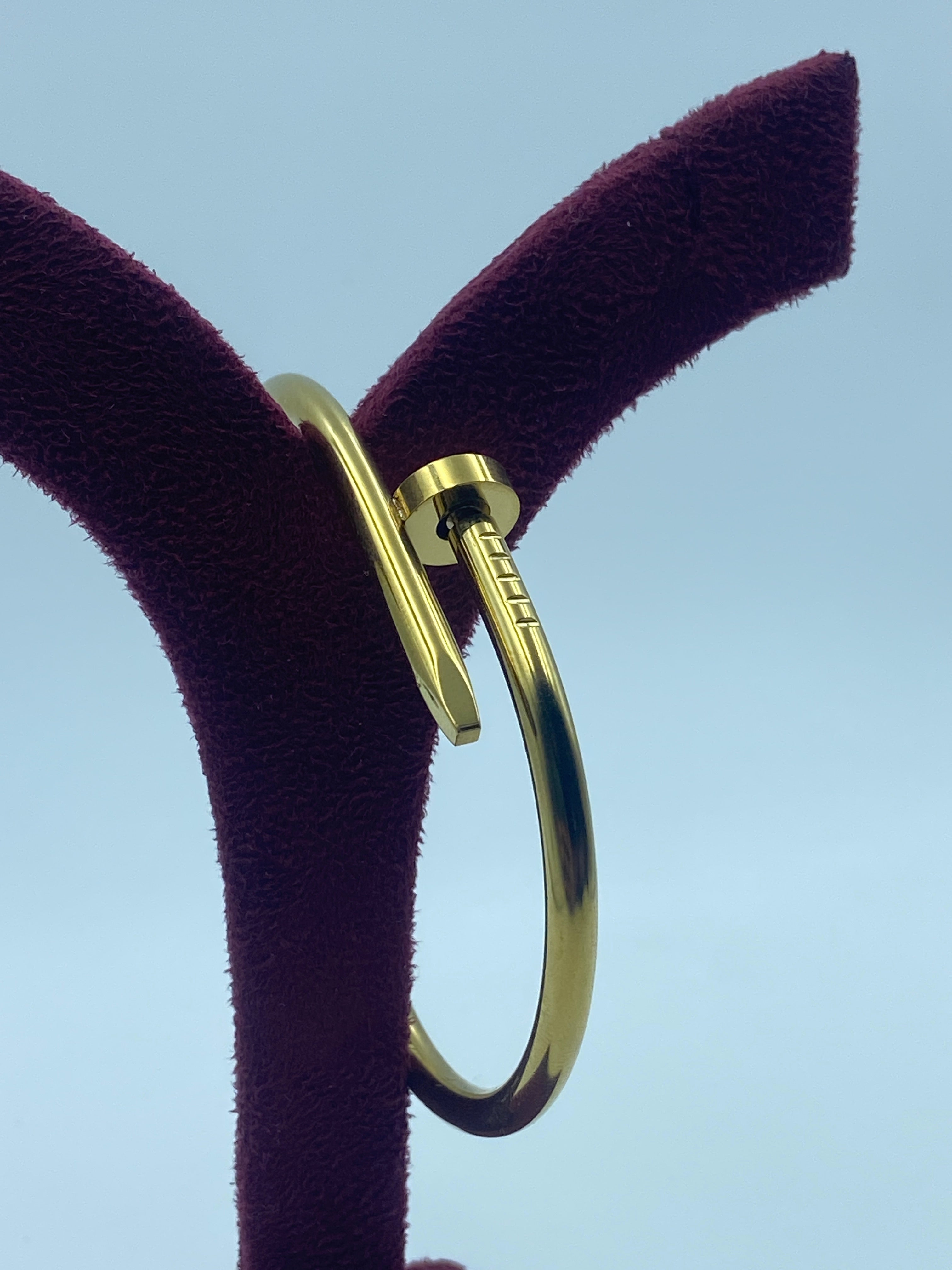 GOLD NAIL CARTIER KADA