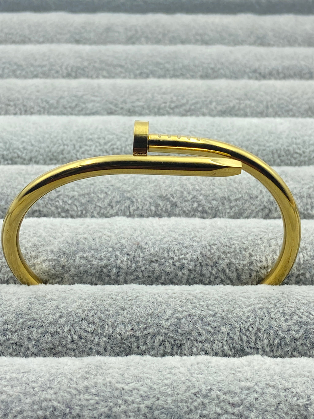 GOLD NAIL CARTIER KADA