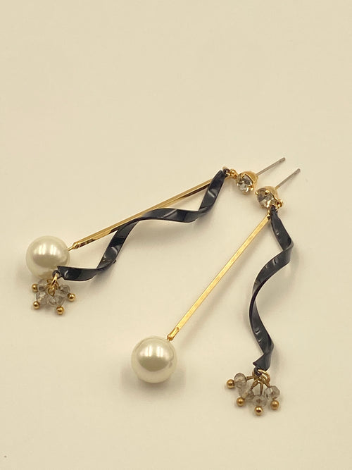 BLACK RIBBON DROP EARRINGS
