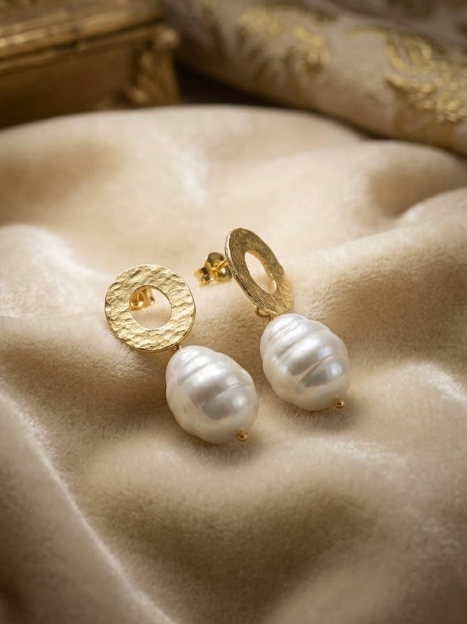 GOLD PEARL EARRINGS