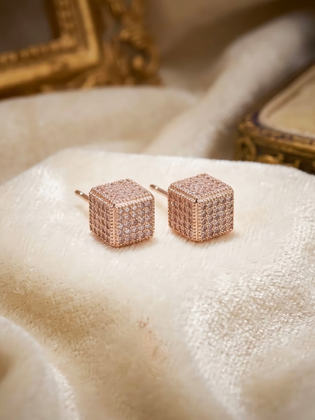 ROSE GOLD CUBE EARRINGS