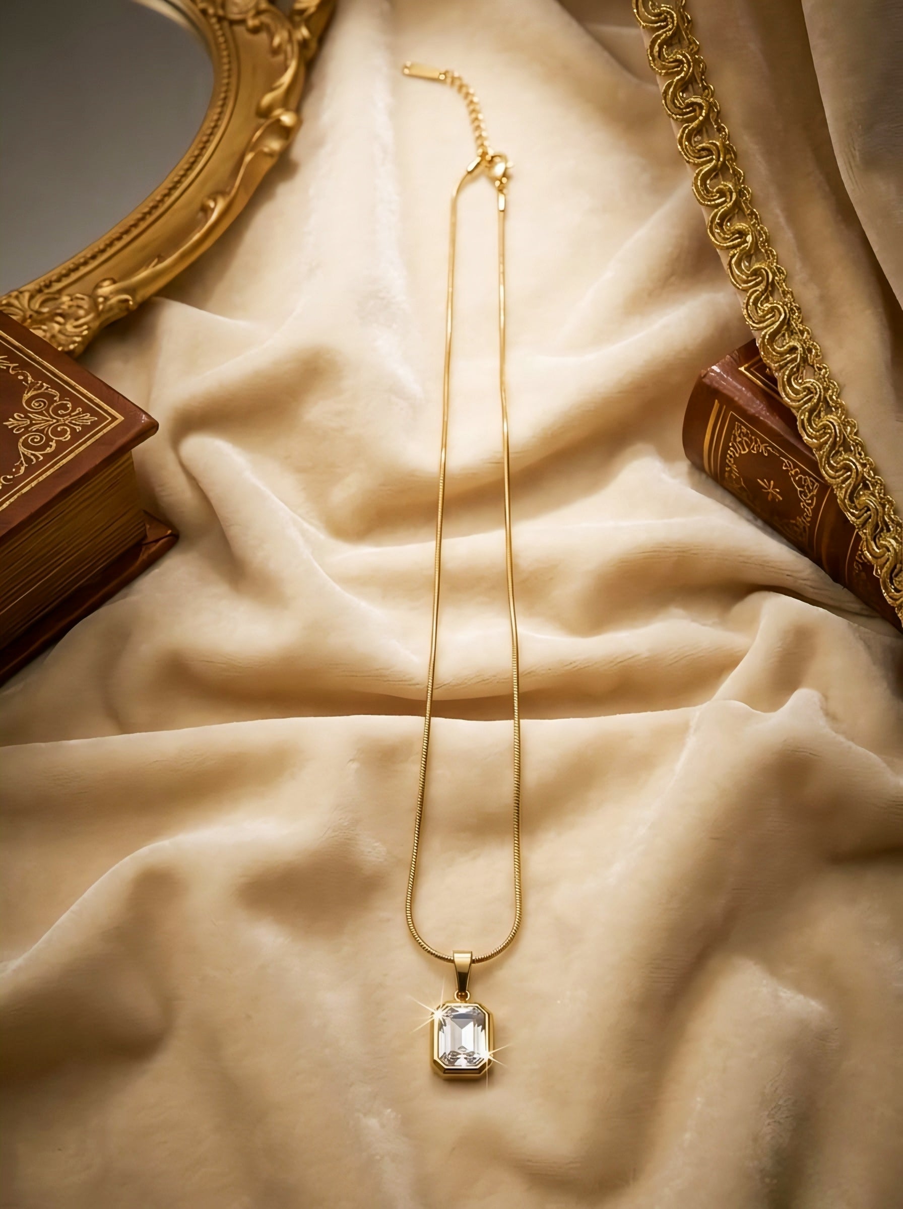 DIAMOND PENDANT