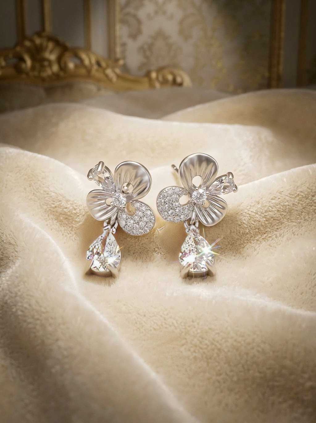SILVER FLOWER EARRINGS