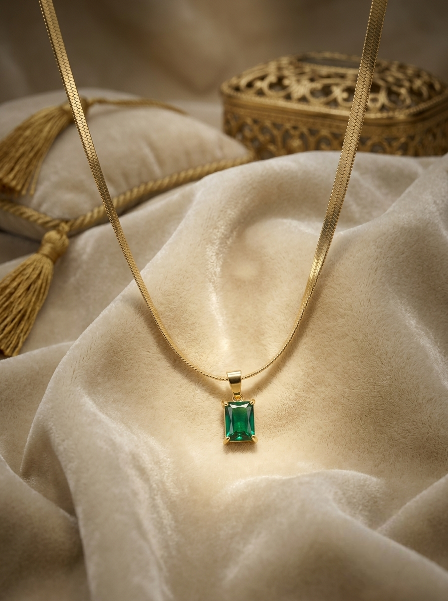 GREEN MATRIX PENDANT