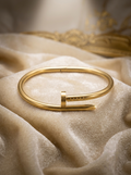 GOLD NAIL CARTIER KADA