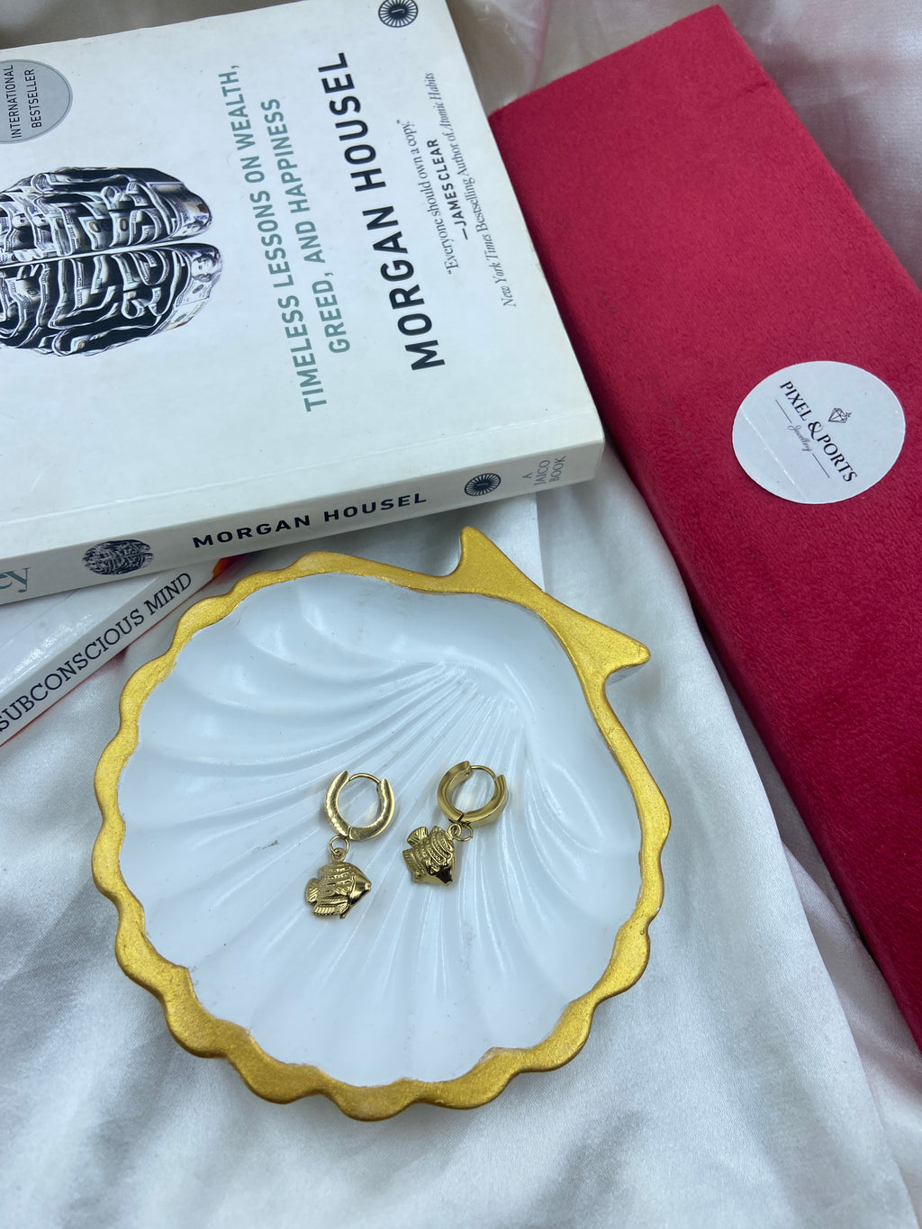 Fish Hoop Earrings – PIXEL & PORTS
