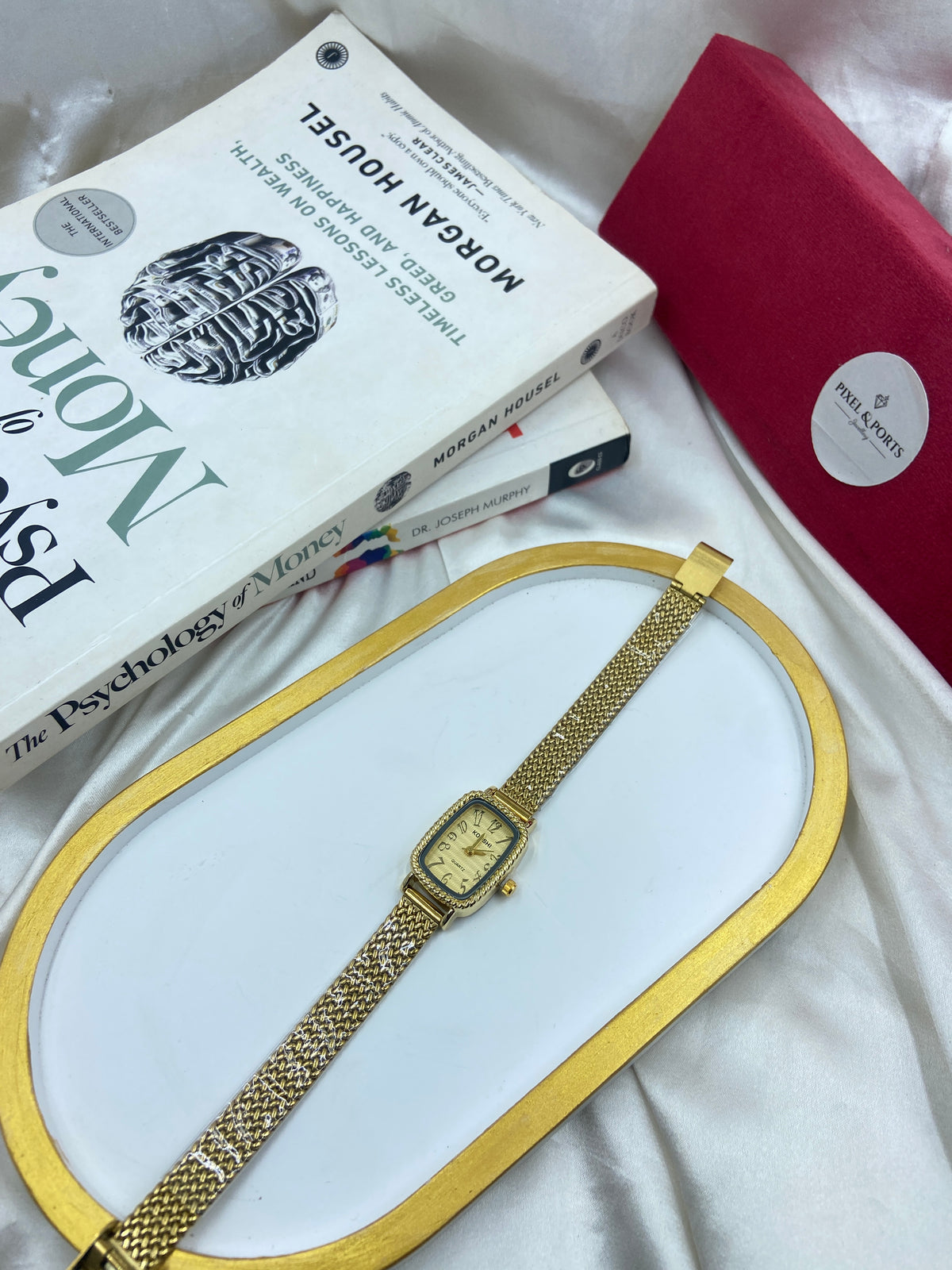 ROPE PATTERN RECTANGULAR GOLD WATCH