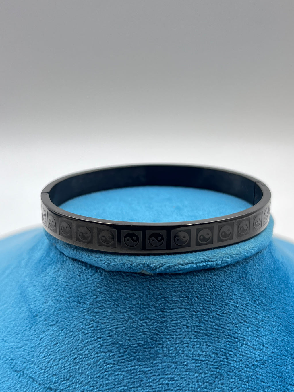 ITALIAN BLACK KADA
