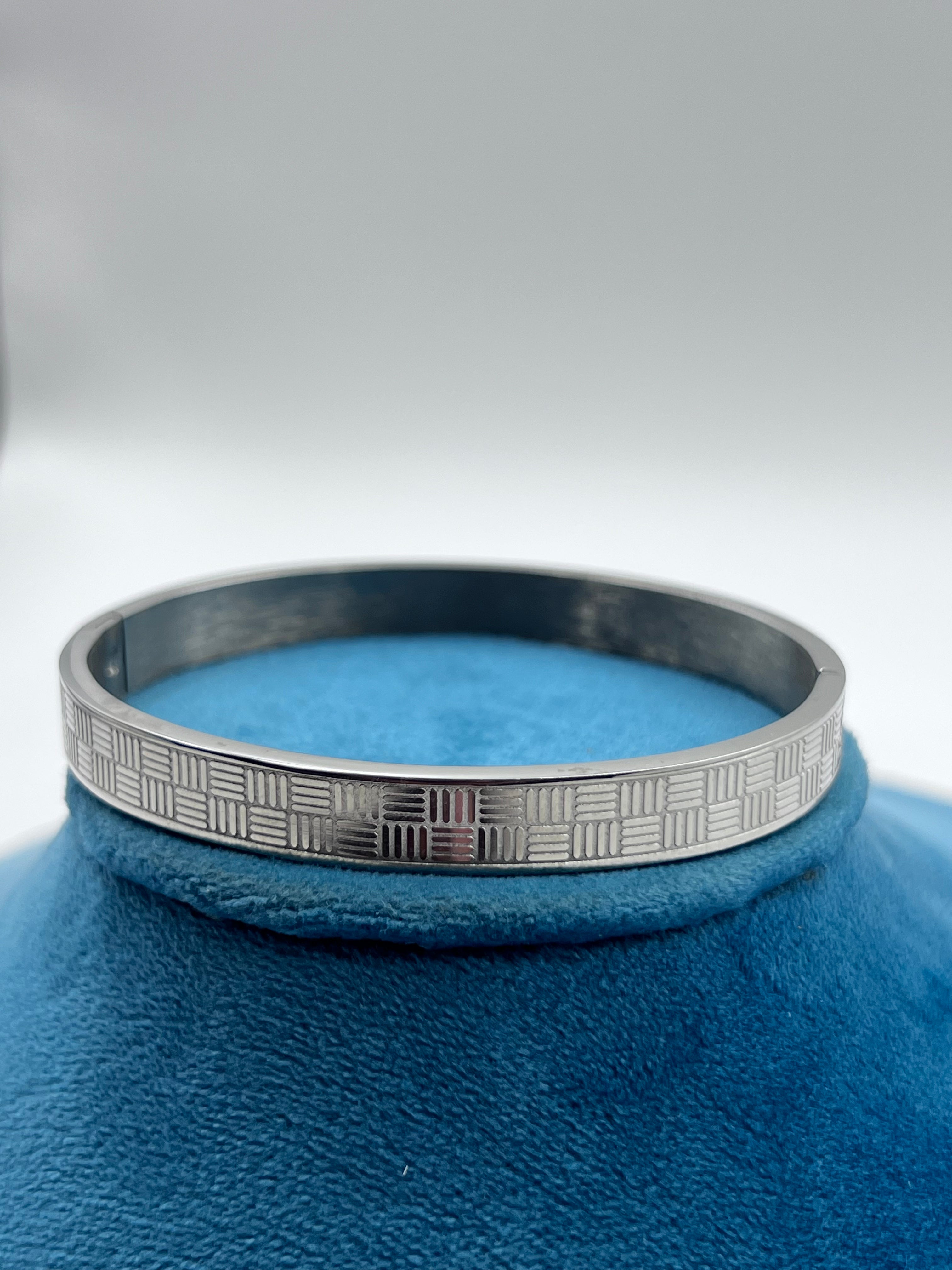 4 LINE SILVER KADA