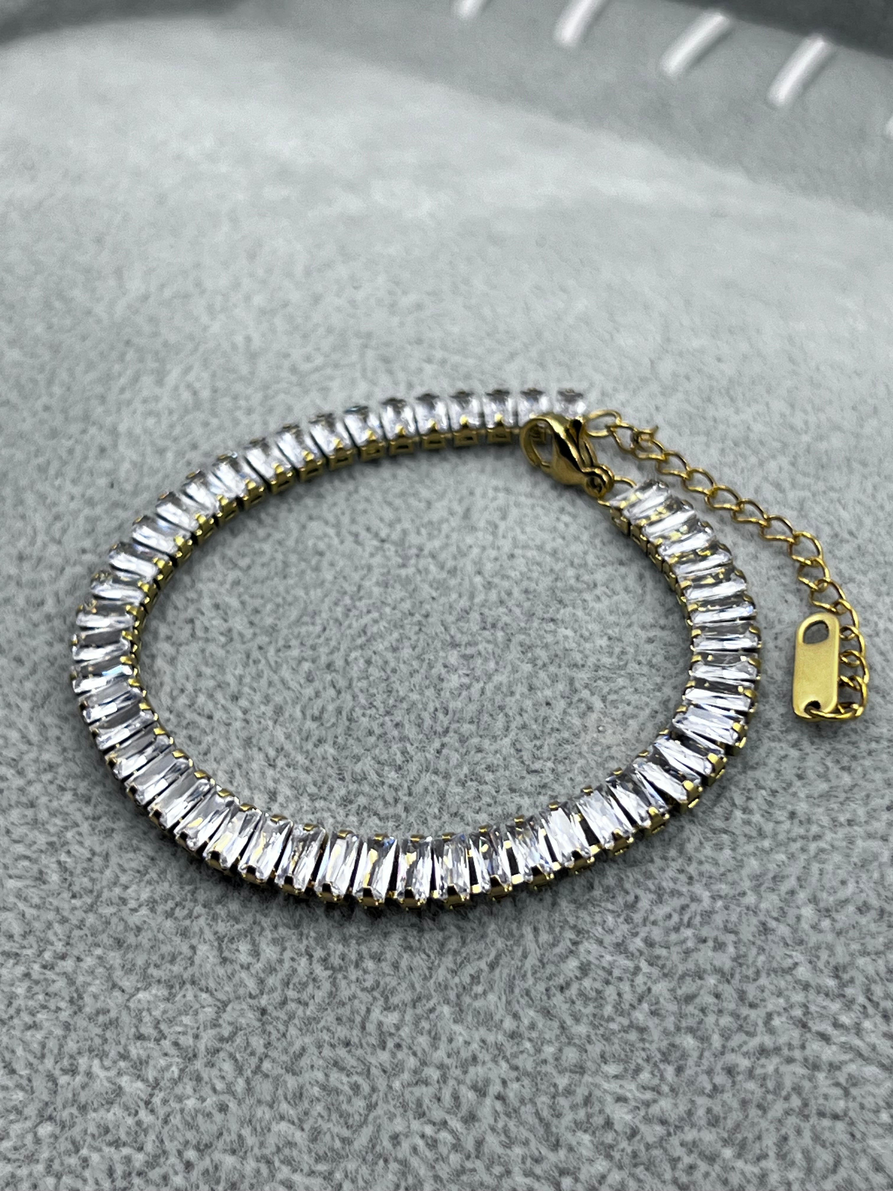 GOLD TENNIS BRACELET