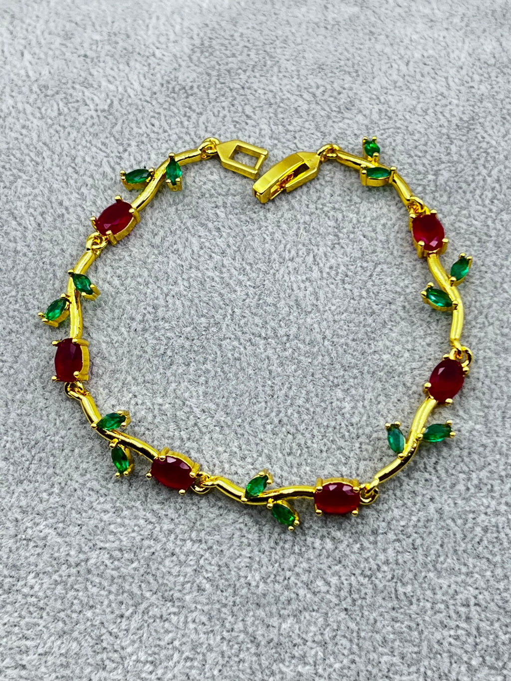 RED GOLD TULIP BRACELET