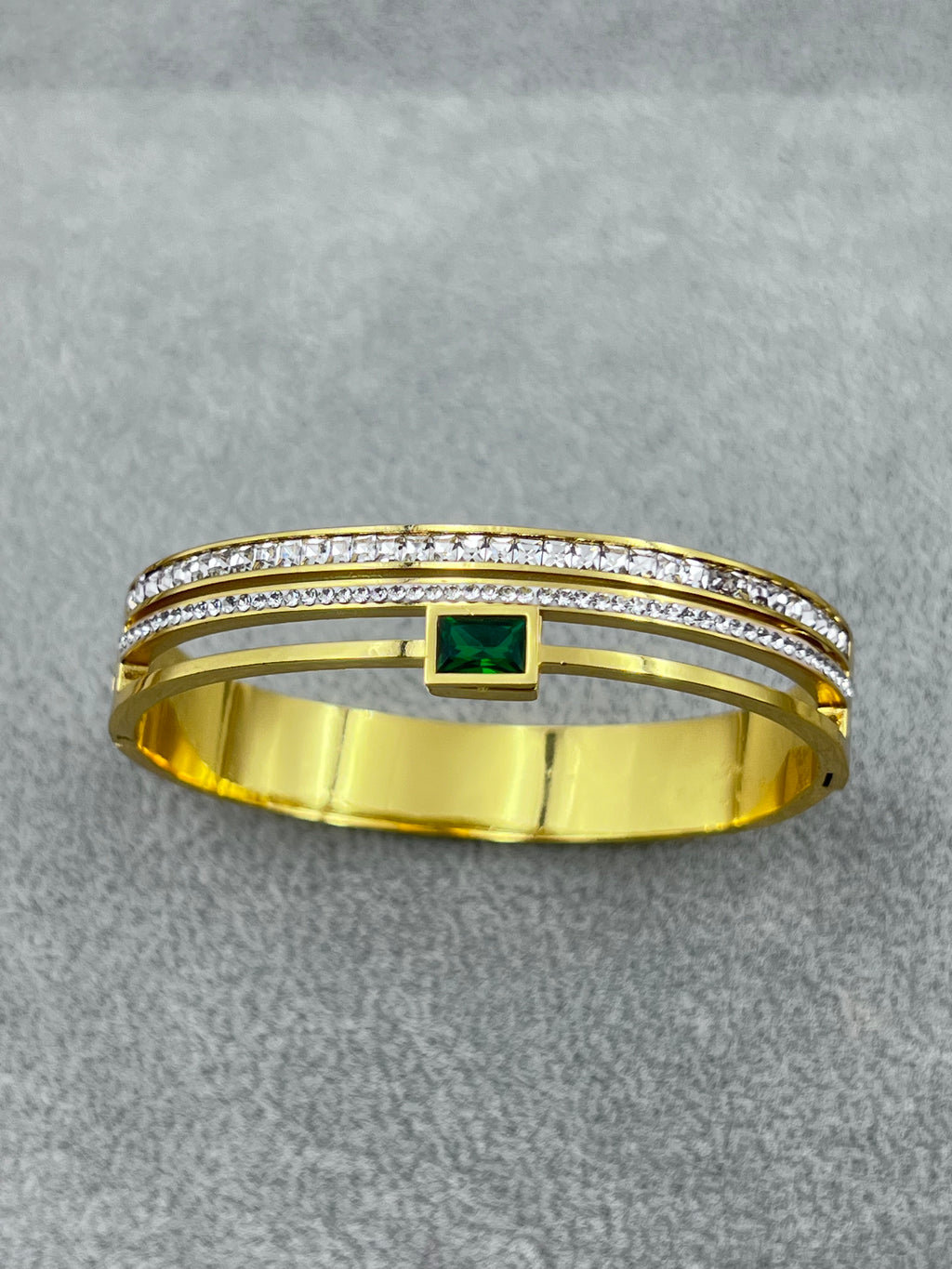 GOLD GREEN STONE KADA