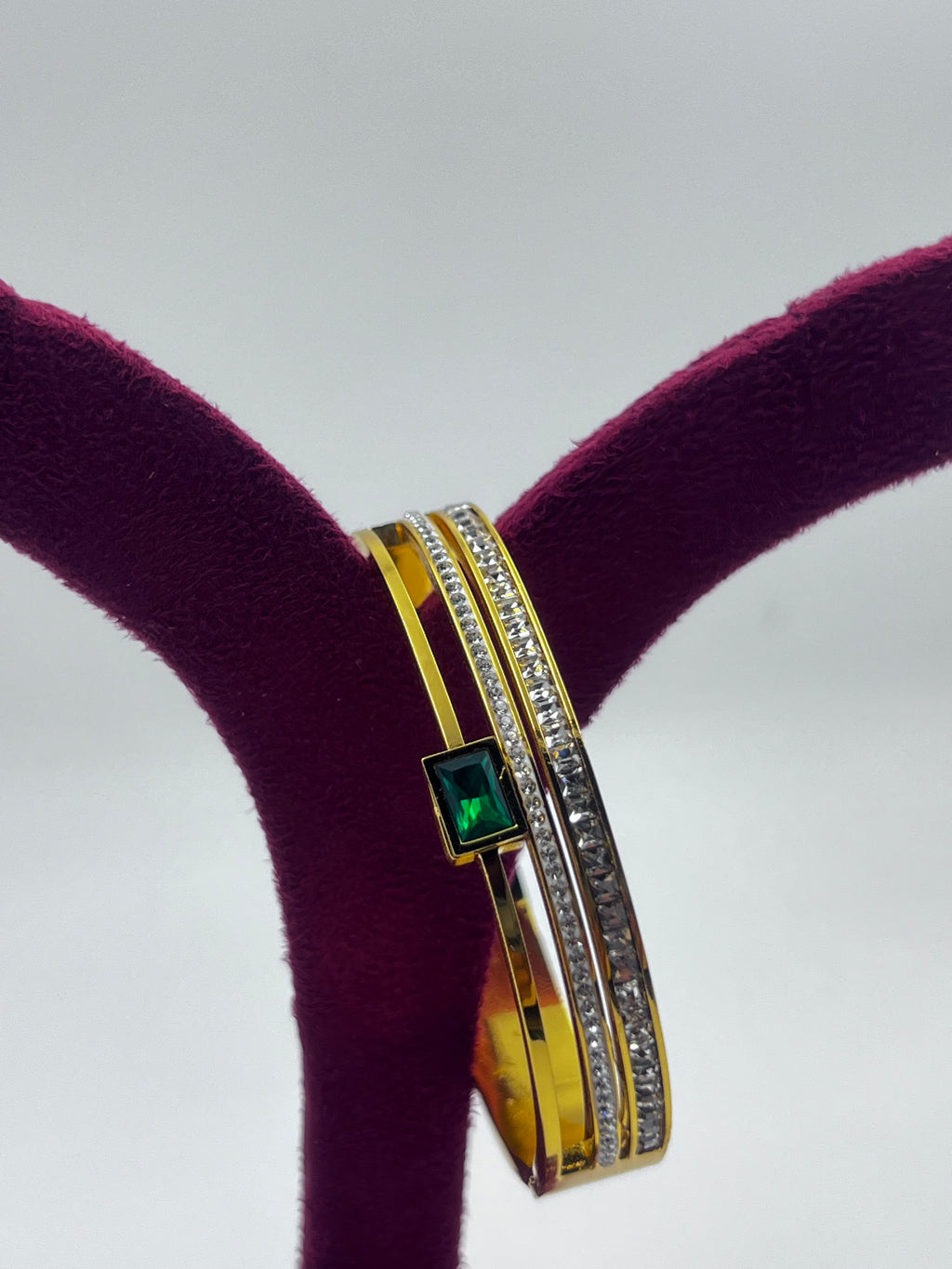 GOLD GREEN STONE KADA