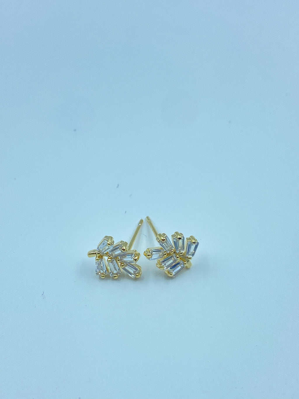 GOLD PETAL EARRINGS