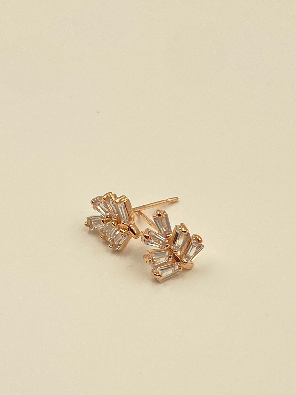 ROSE GOLD PETAL EARRINGS