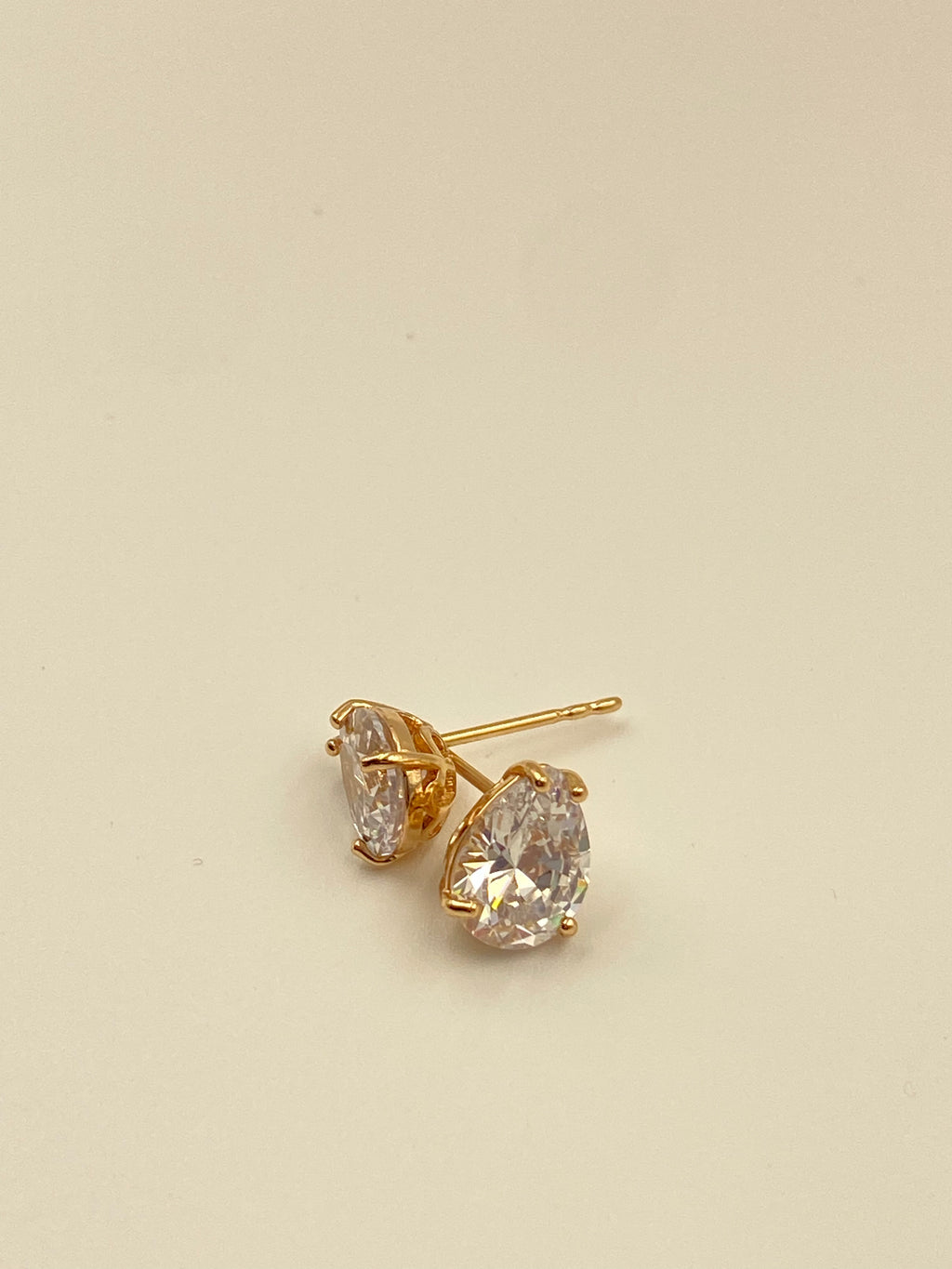 GOLD DIAMOND EARRINGS