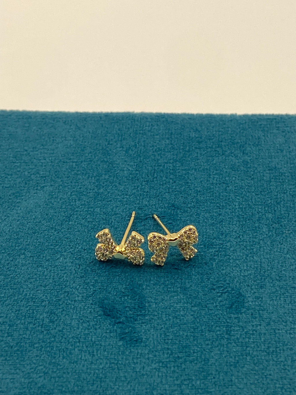 GOLD RIBBON EARRINGS