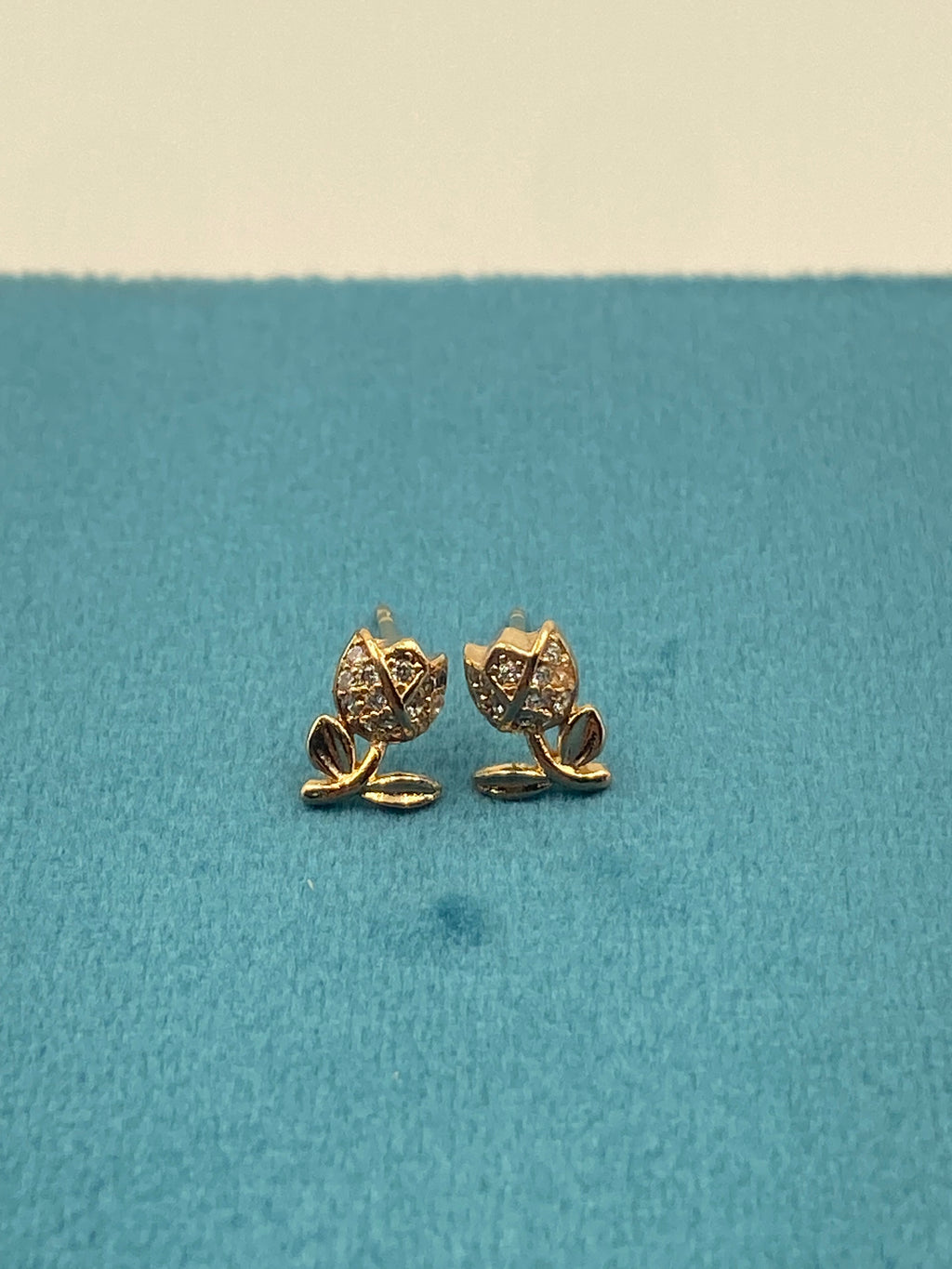 GOLD TULIP EARRINGS