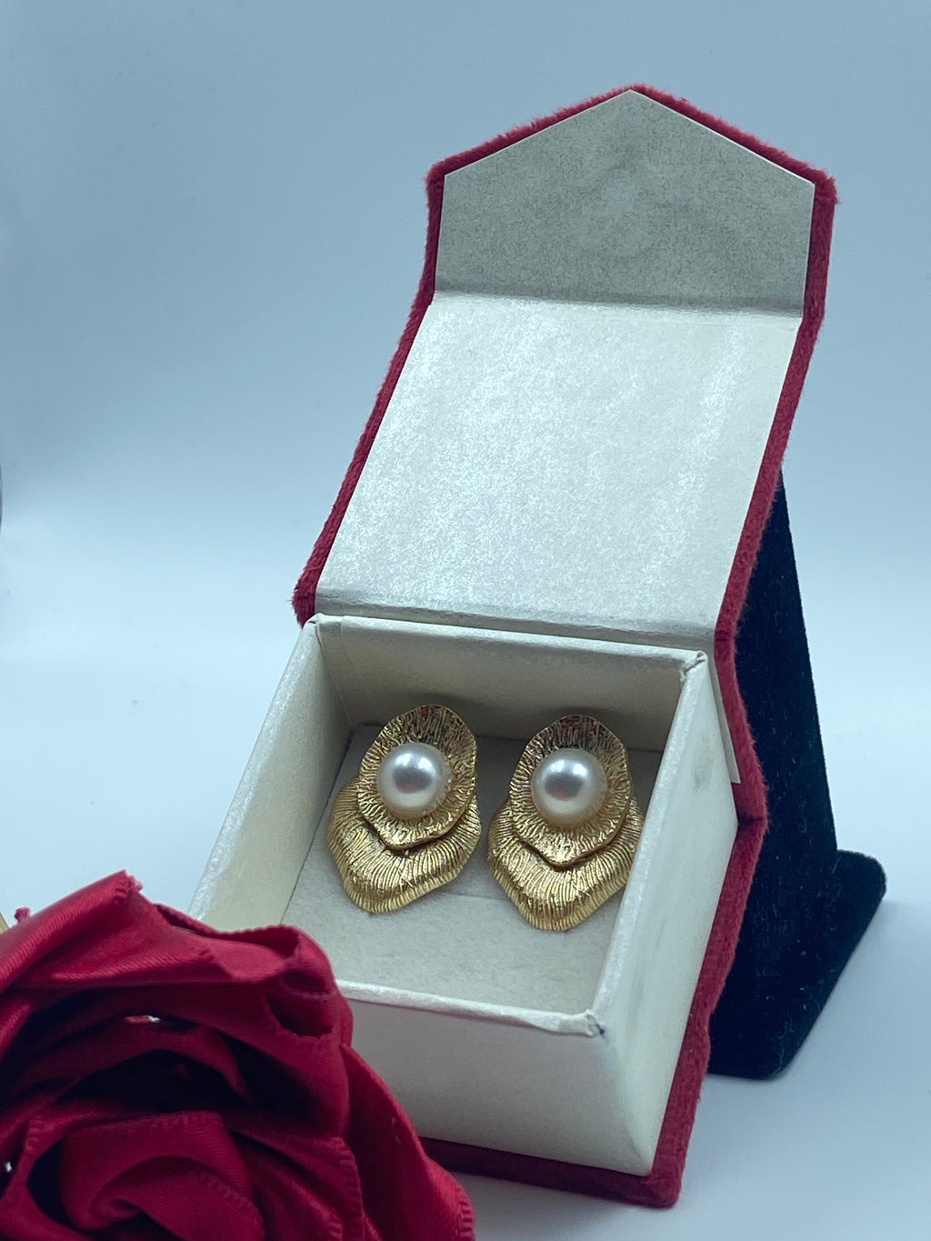 GOLD OCEAN PEARL EARRINGS