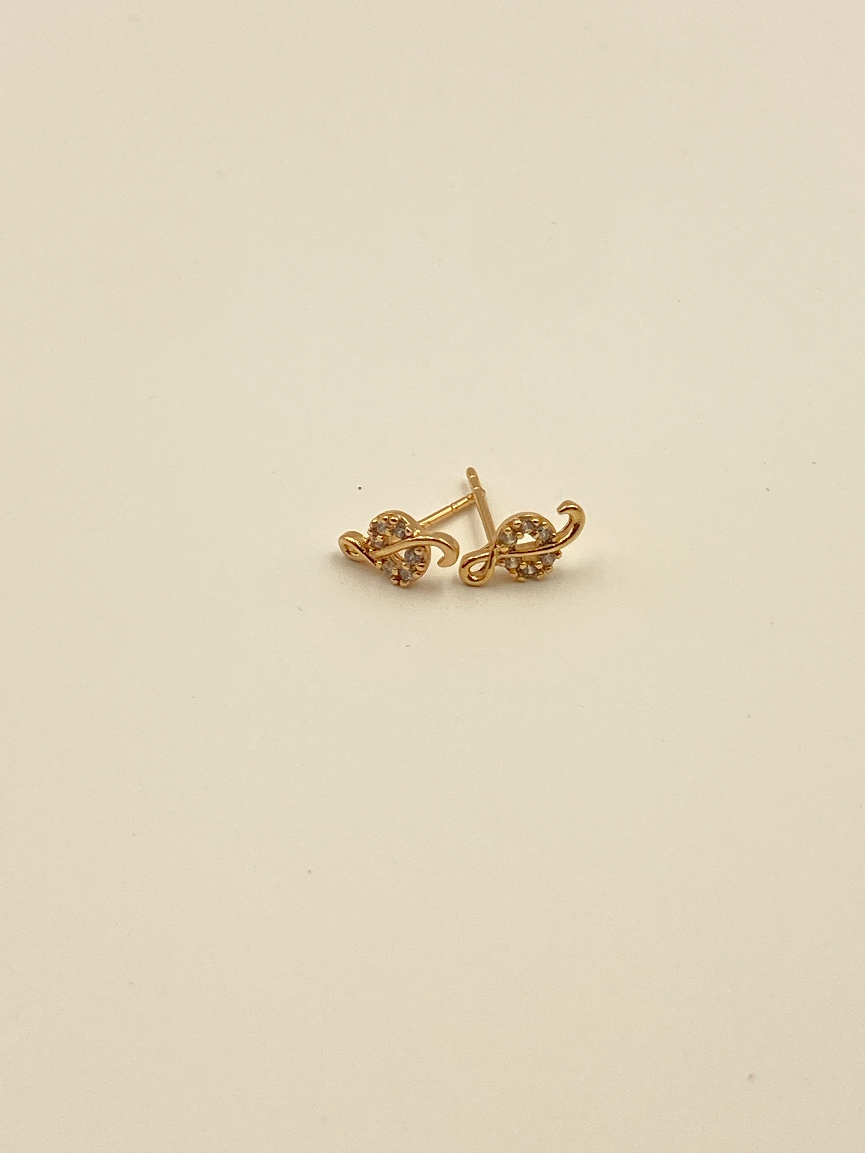 MUSICAL GOLD EARRINGS