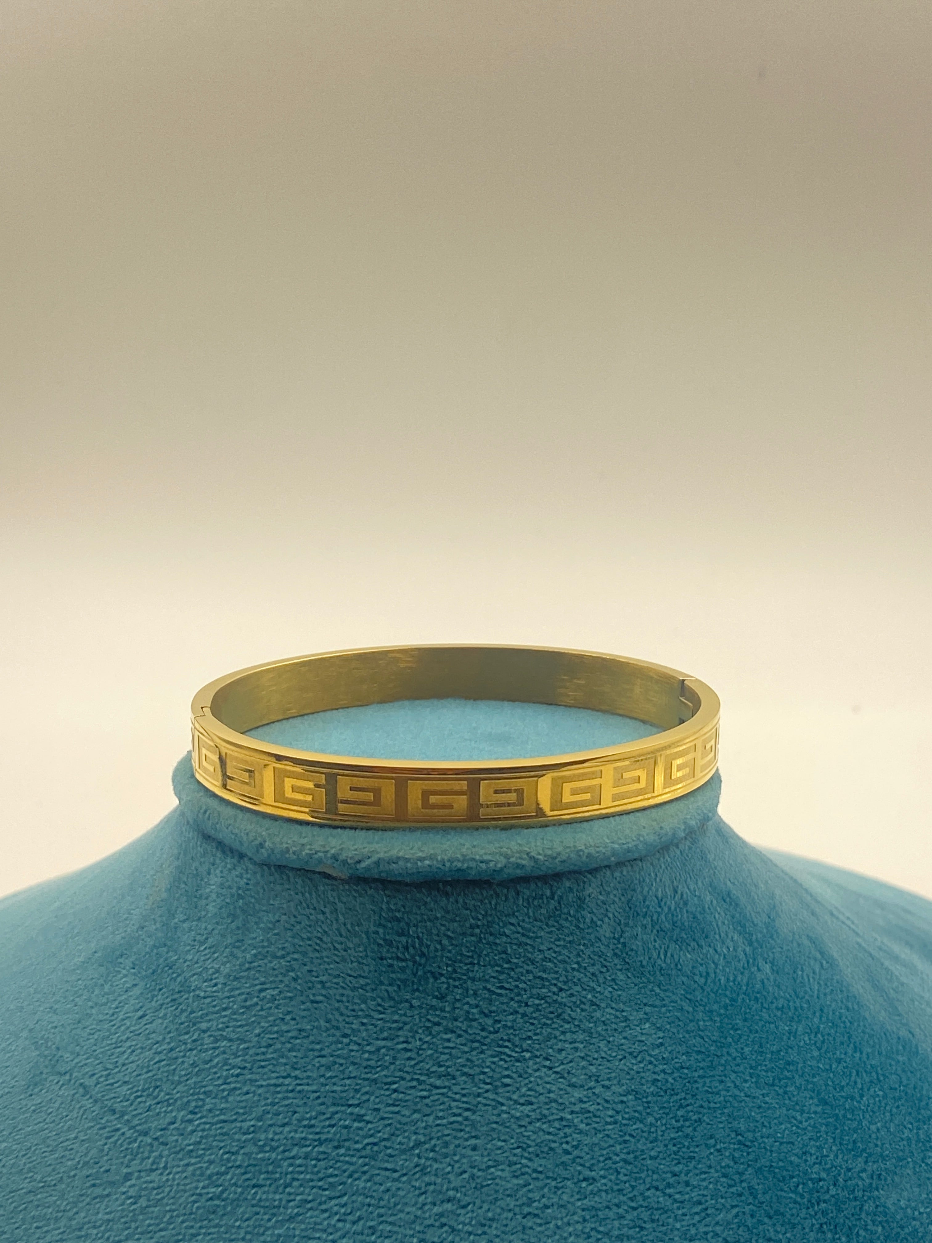G DESIGN GOLD KADA