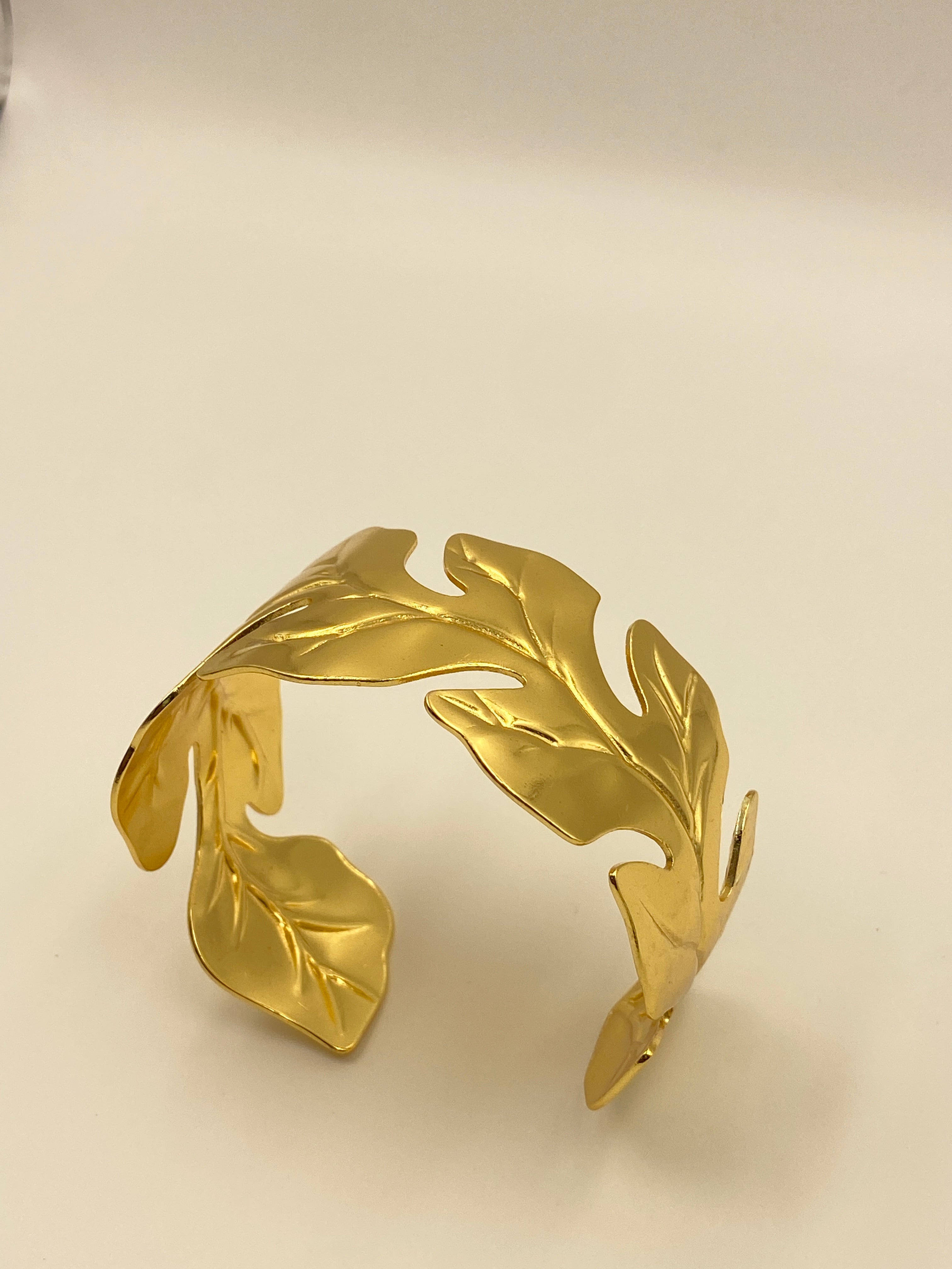 OAK LEAF CUFF