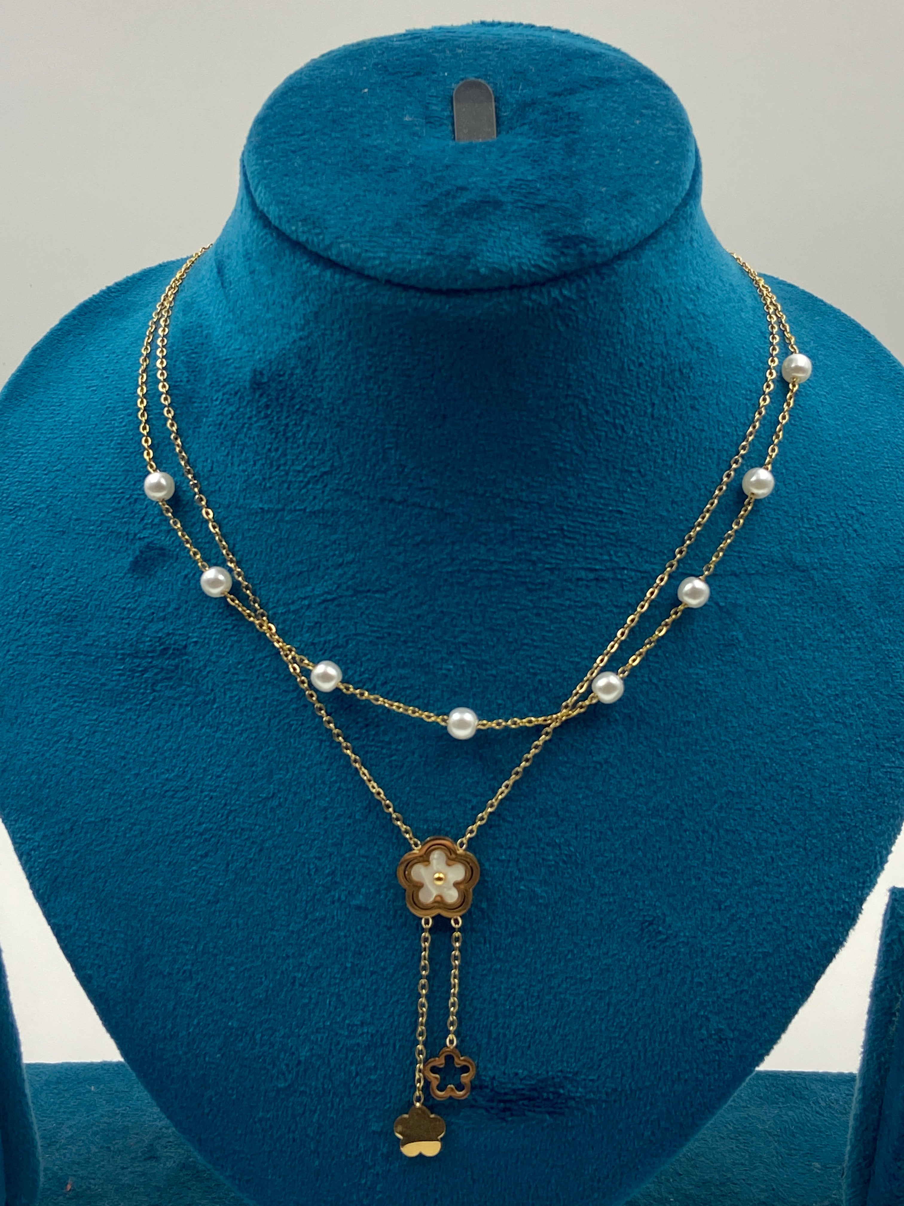 BLOSSOM AND PEARL PENDANT