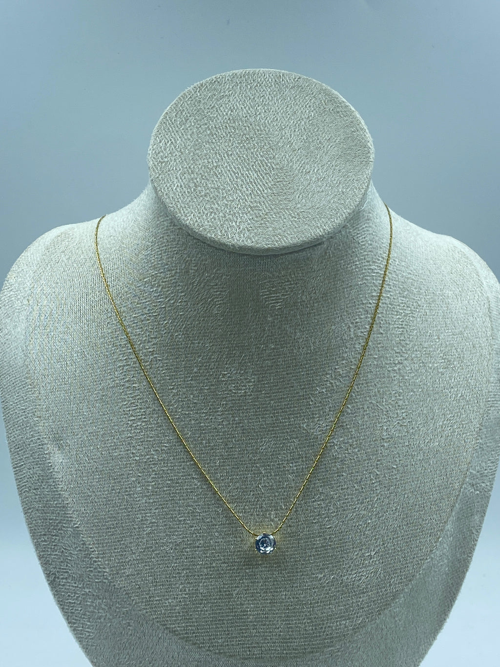 DAINTY DEWDROP PENDANT