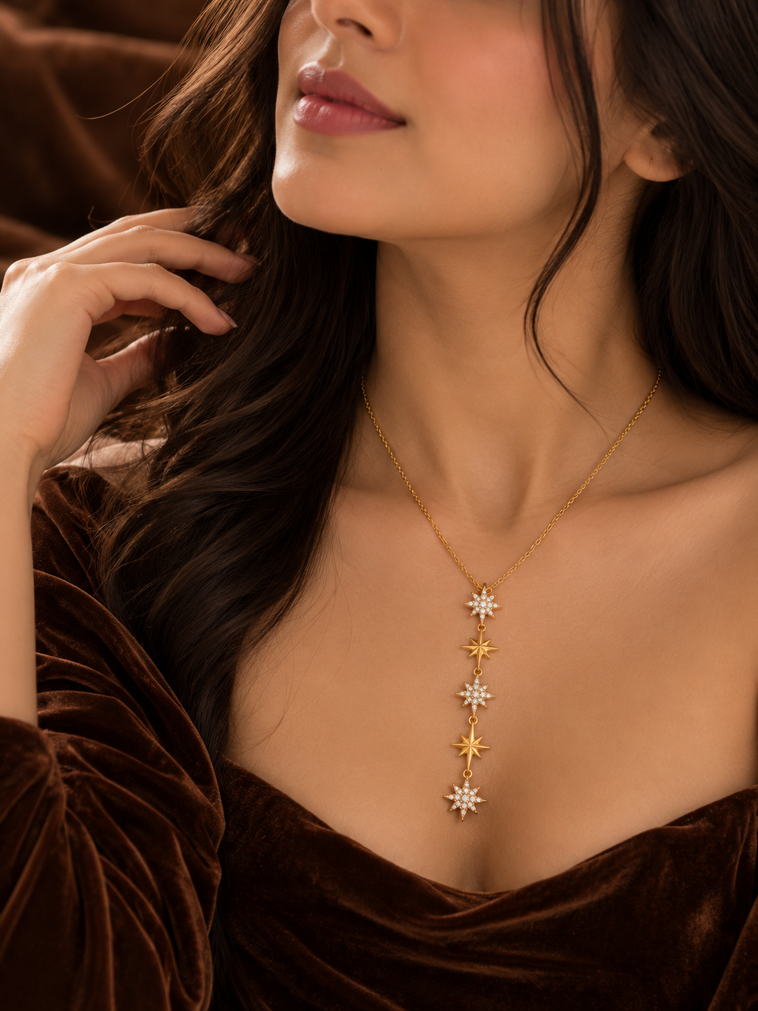 STAR WHITE CHARM PENDANT