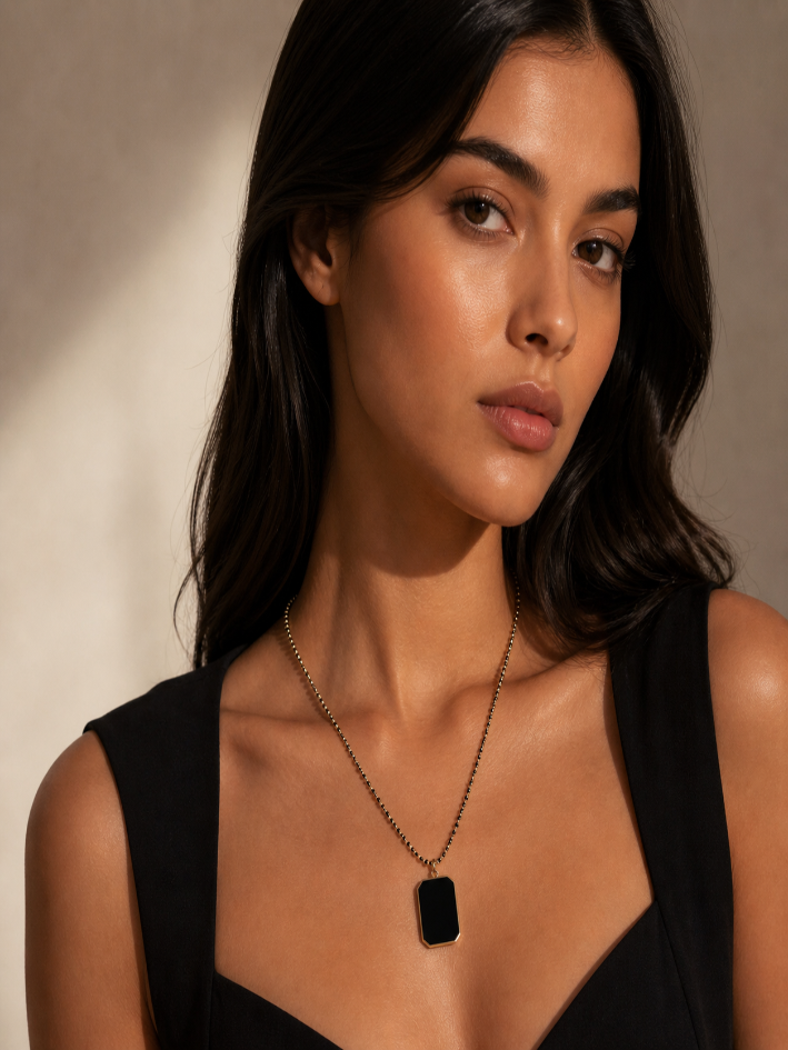DARK RECTANGLE PENDANT
