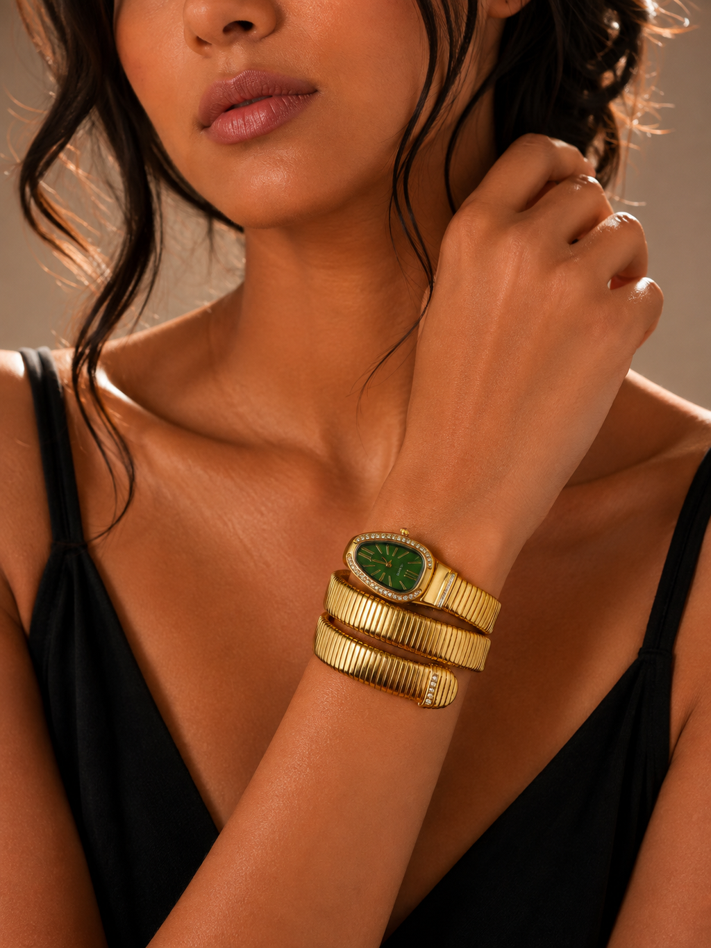 Élan Emerald Luxe Watch Bracelet – Green Dial & Crystal Detailing